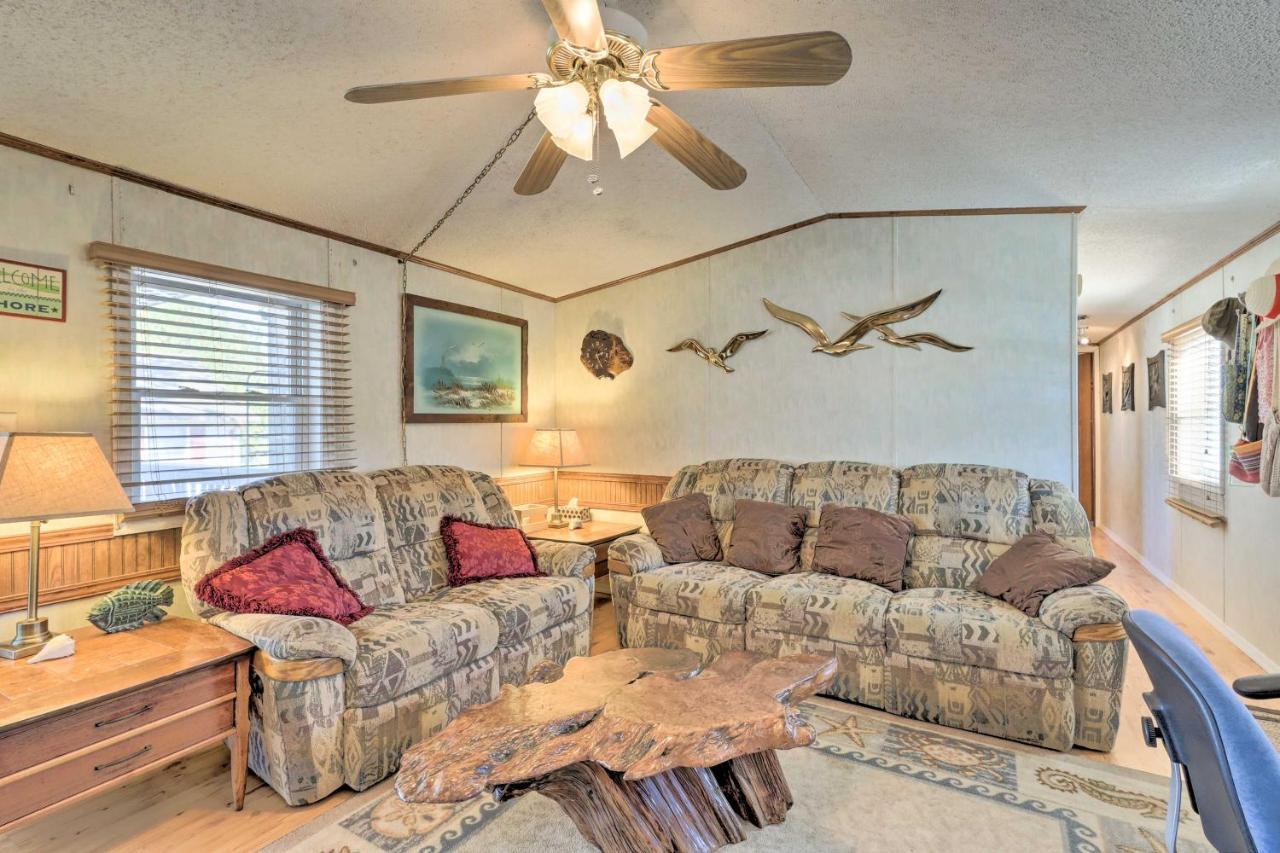 Quaint Chincoteague Island Hideaway With 2 Porches! Villa Buitenkant foto